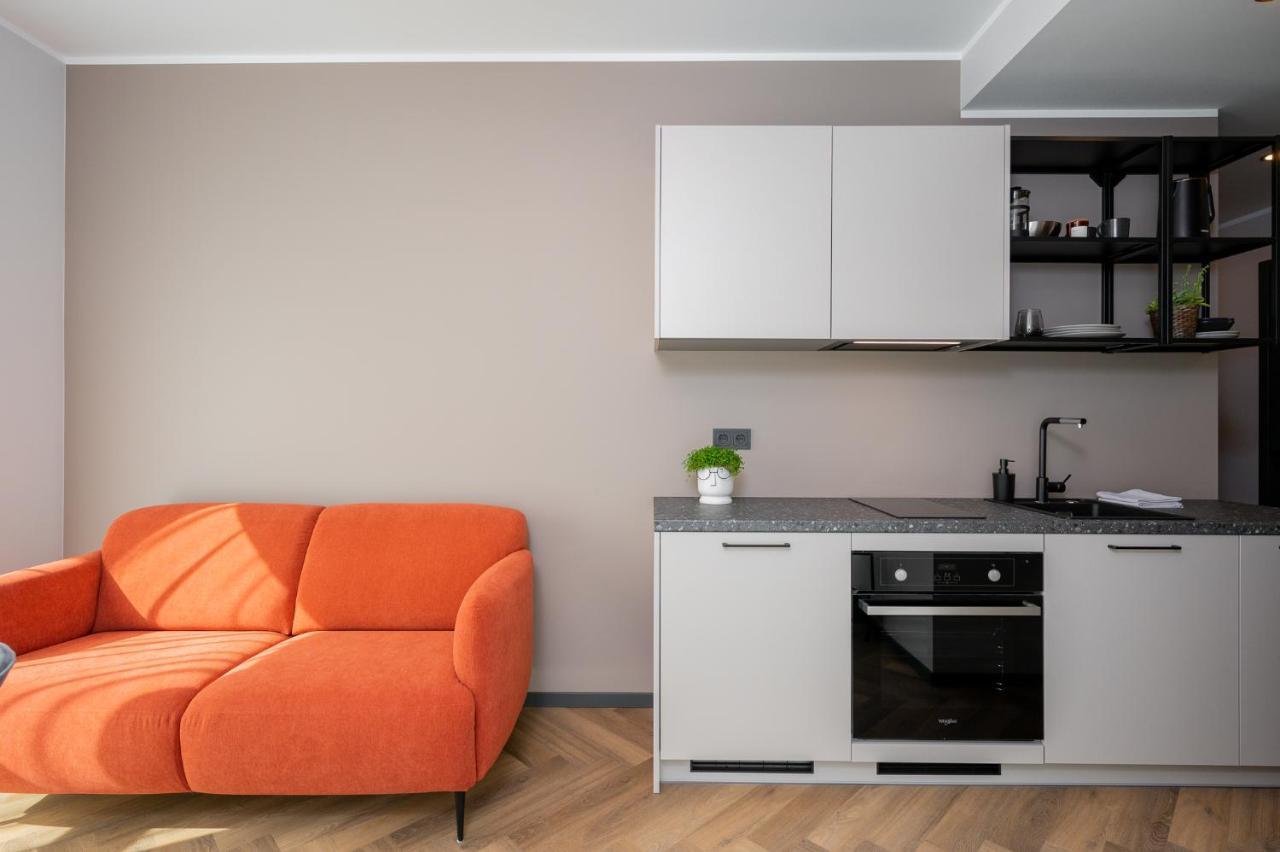 Rare Apartments - Self Check-In Miniapartments Tartu Buitenkant foto