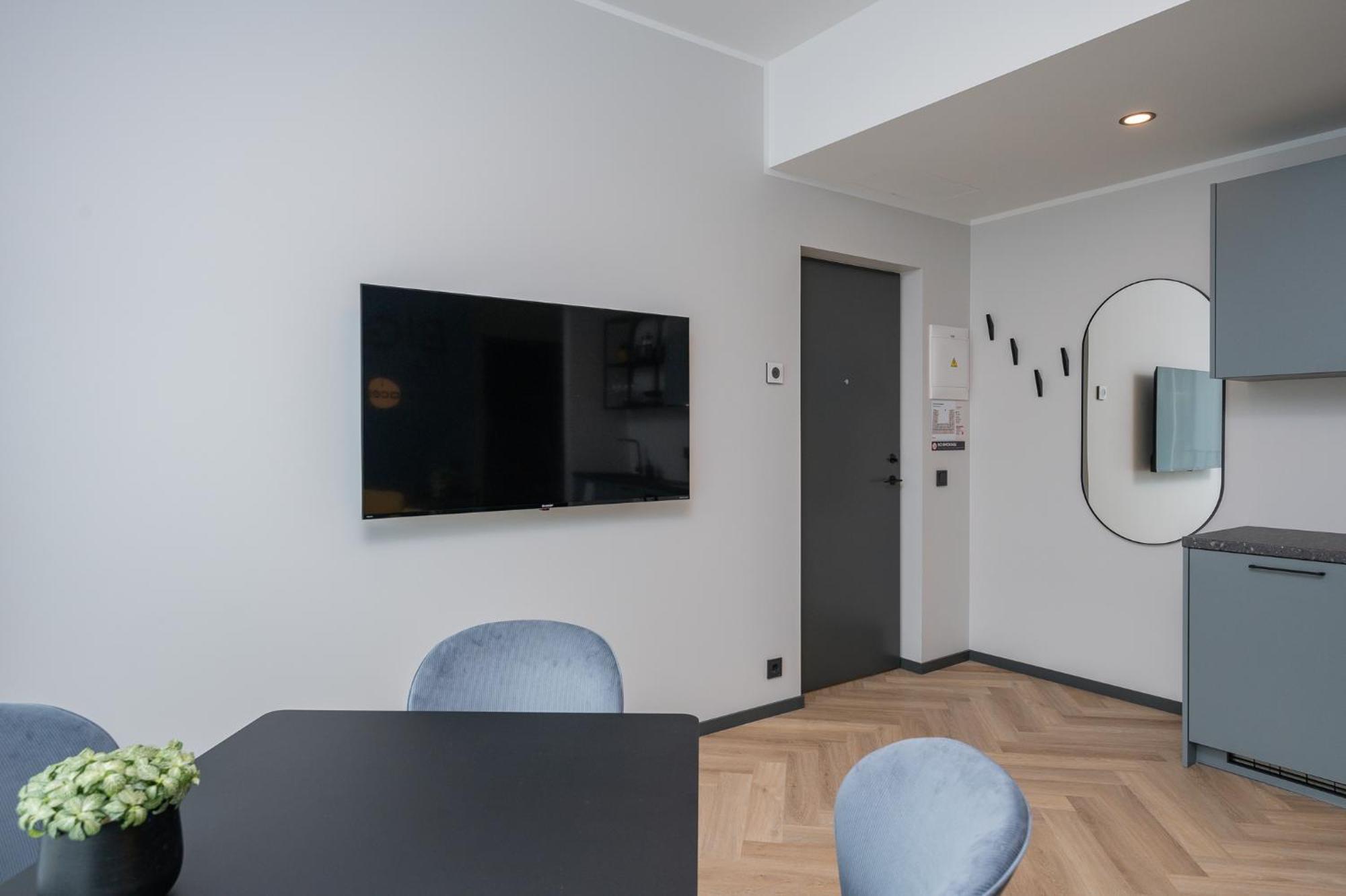 Rare Apartments - Self Check-In Miniapartments Tartu Buitenkant foto
